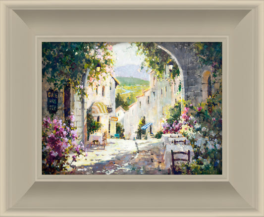 Hilltop Dining - Small